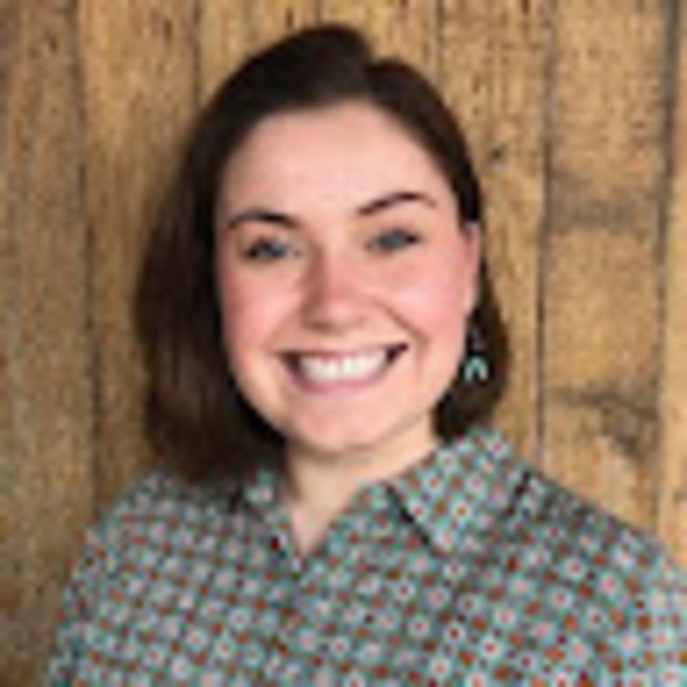 Meet your Posher, Stacy